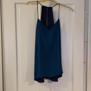 Beautiful 4 way sleevless Top!